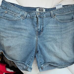 Women's Size 12 Levi Strauss Signature Blue Denim Jeans SHORTS GUC